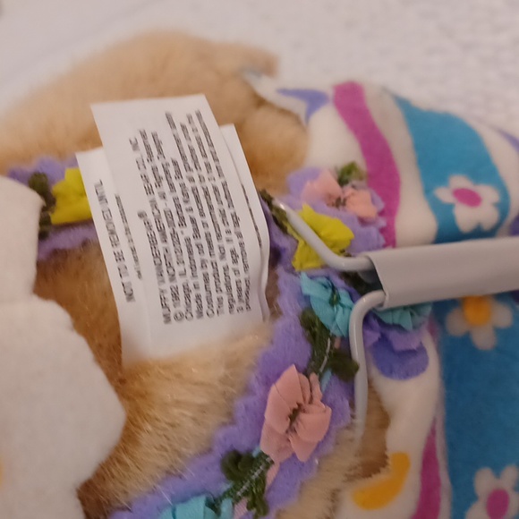 Hoppy Vanderhare Egg Painting "Walking In Egg Shells " (2) - Picture 7 of 11